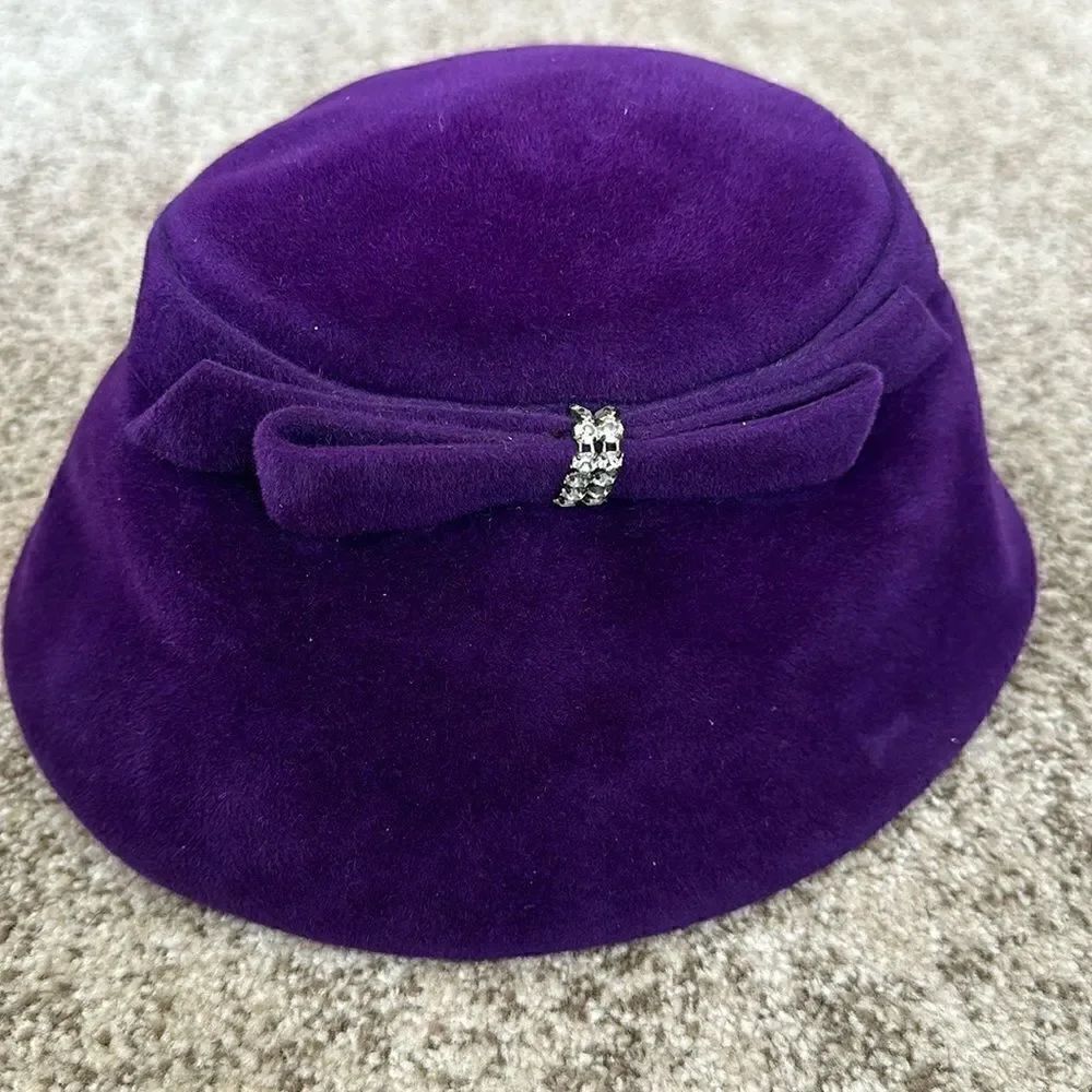 Velour Regale Vintage Purple Hat O/S